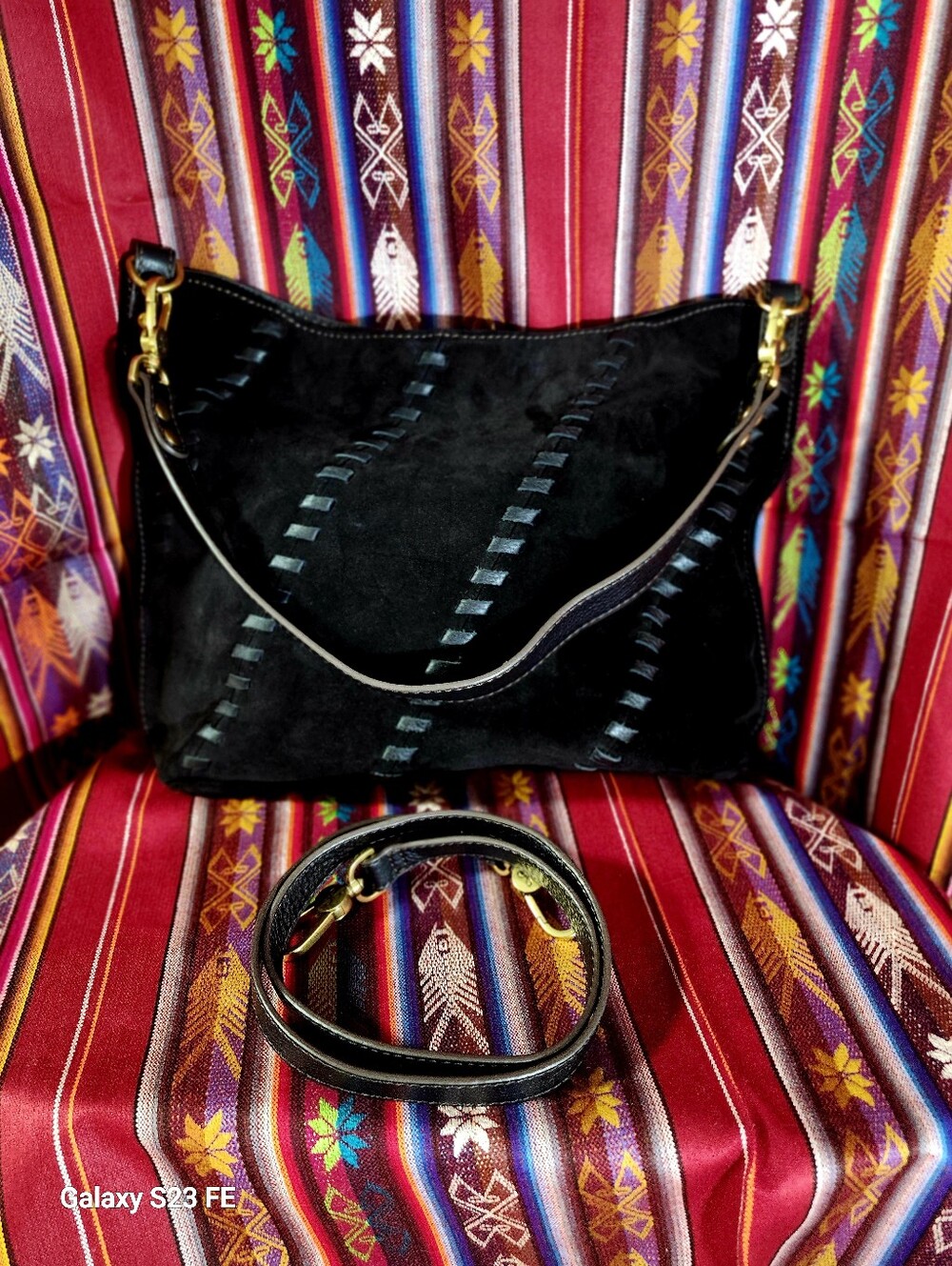 Hobo 'Pier Shoulder Bag' Whipstitch Black Suede - Picture 5 of 9